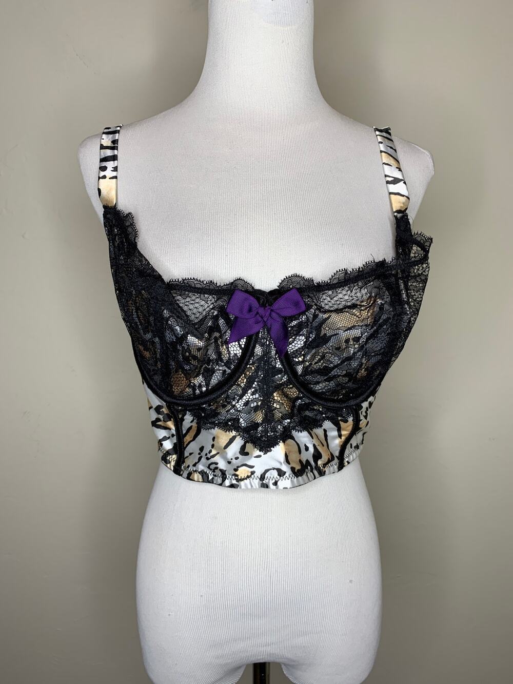 NWT Cacique Longline Cami Bra 40DD Seriously Sexy Black Lace Animal Print